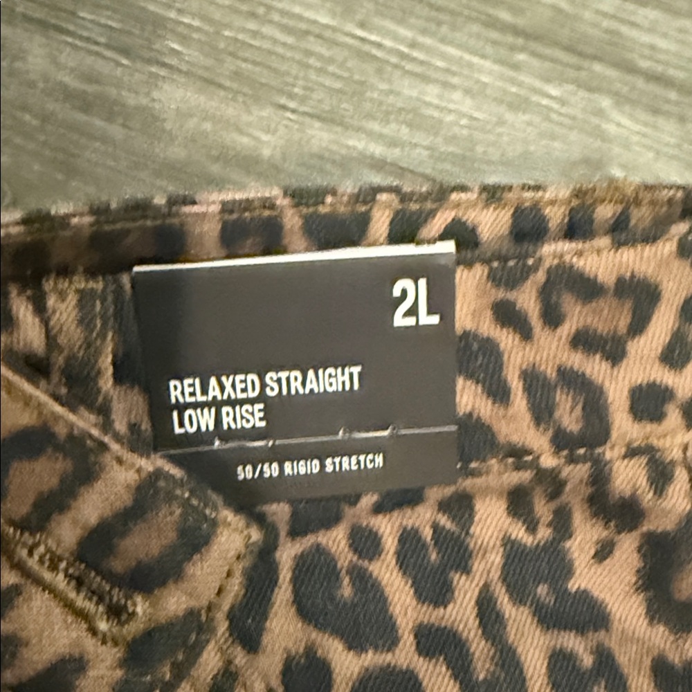 Express Leopard relaxed straight low rise 2 long tall - Picture 3 of 5